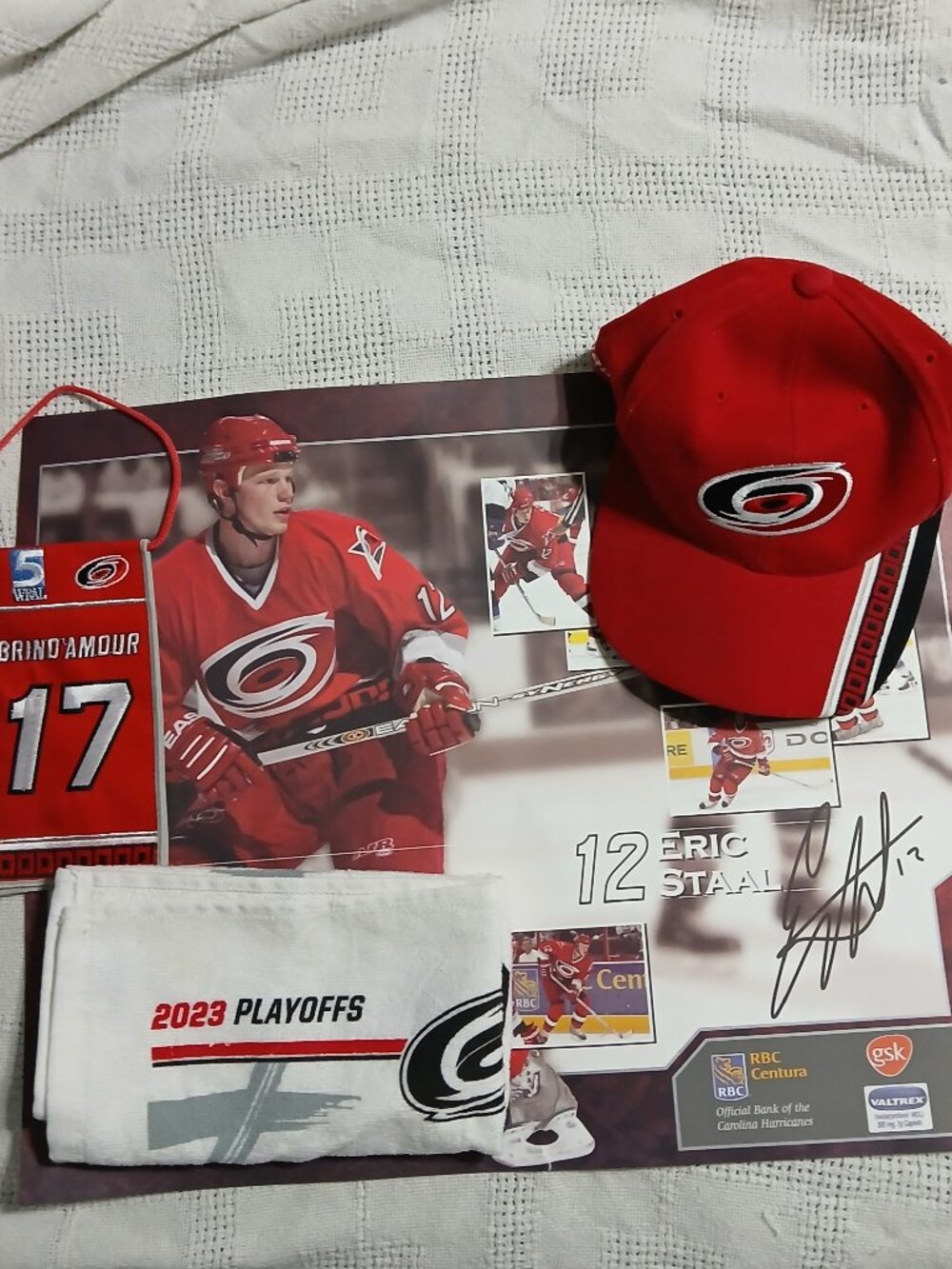 NEW-Carolina Hurricanes hockey memorabilia